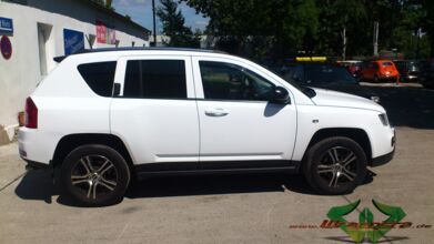 wrappsta.de_carwrapping-autofolierung_jeep-compass_glanz-weiss_10.jpg
