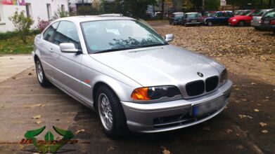 wrappsta.de_carwrapping-teilfolierung_Berlin_BMW-E90_glanz-schwarz_01.jpg