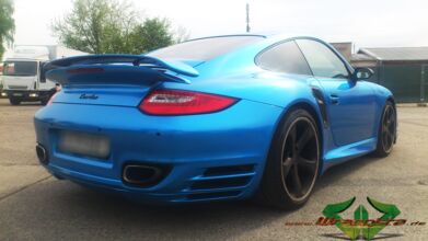 wrappsta.de_carwrapping-autofolierung_porsche-997-turbo_light-blue-metallic_09.jpg