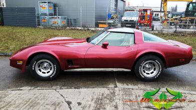 wrappsta.de_carwrapping-vollfolierung_corvette-c3-stingray_dark-red-metallic_19.jpg