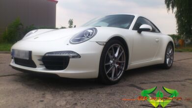 wrappsta.de_carwrapping_porsche-911-carrera-coupe_satin-pearl-white_05.jpg