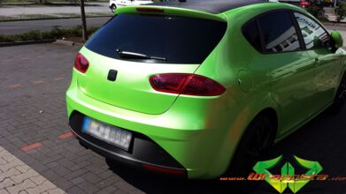 wrappsta.de_carwrapping_seat-leon_light-green-pearlescent_carbon_09.jpg