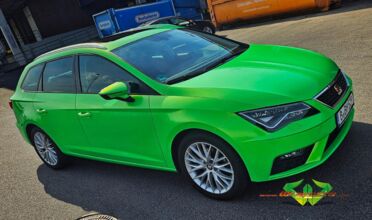 wrappsta.de-carwrapping-vollfolierung-seat_leon_st-kelly_green-14.jpg