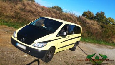 wrappsta.de_carwrapping-autofolierung_Mercedes-Vito_matt-schwarz_glanz-schwarz_04.jpg
