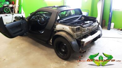 wrappsta.de_carwrapping-vollfolierung_smart-roadster_gruen-glanz_matte-schwarz_014.jpg