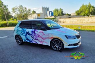 wrappsta.de-carwrapping-vollfolierung-Skoda_fabia_r5-Digitaldruck-02.jpg