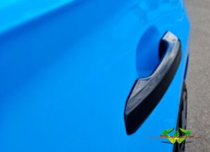 wrappsta.de-carwrapping-vollfolierung-audi_q5-gloss_light_blue-glanz_schwarz-bremssattel-14.jpg