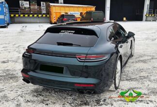 wrappsta.de-carwrapping-vollfolierung-porsche_panamera-gloss_green_black_silk-06.jpg