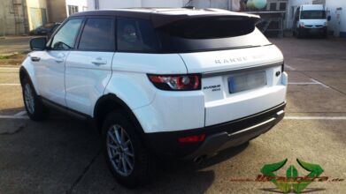 wrappsta.de_carwrapping-teilfolierung_range-rover_glanz-braun_dach_09.jpg