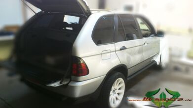 wrappsta.de_carwrapping-vollfolierung_BMW-x5_glanz-weiss_02.jpg