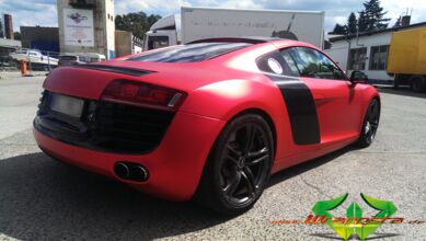 wrappsta.de_carwrapping-vollfolierung_audi-r8_-Matte-red-chrome_02.jpg