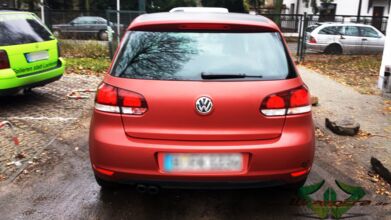 wrappsta.de_carwrapping_Golf-6_red-aluminium_10.jpg
