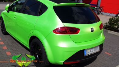 wrappsta.de_carwrapping_seat-leon_light-green-pearlescent_carbon_07.jpg