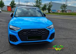 wrappsta.de-carwrapping-vollfolierung-audi_q5-gloss_light_blue-glanz_schwarz-bremssattel-10.jpg