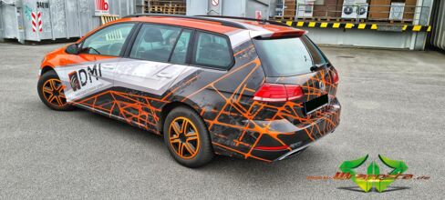 wrappsta.de-carwrapping-vollfolierung-vw_golf_7_variant-digitaldruck-02.jpg