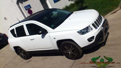 Jeep Compass - glanz weiss