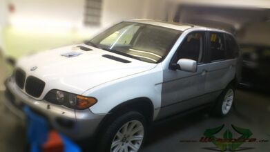 wrappsta.de_carwrapping-vollfolierung_BMW-x5_glanz-weiss_01.jpg
