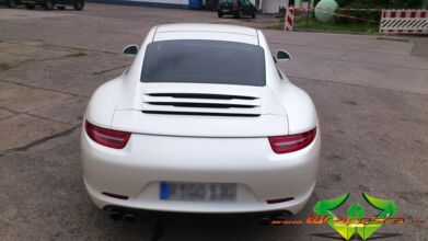 wrappsta.de_carwrapping_porsche-911-carrera-coupe_satin-pearl-white_08.jpg