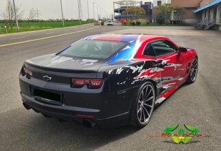wrappsta.de-carwrapping-camaro-true_blood-blue_gem-white_pearl-metall_silver-03.jpg
