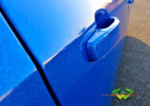 wrappsta.de-carwrapping-vollfolierung-opel_astra_j-blue_diamond-glanz_schwarz-19.jpg