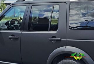 wrappsta.de-carwrapping-vollfolierung-range_rover_discovery_4-matt_schwarz-09.jpg