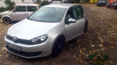 wrappsta.de_carwrapping-_Golf-6_matte-blue-metallic_01.jpg