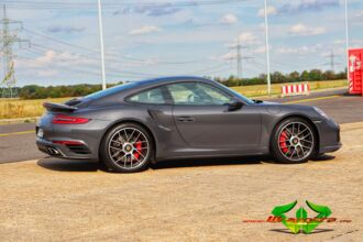 wrappsta_porsche-911_Vollfolierung-glanz-antrazith_09.jpg