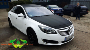 wrappsta.de carwrapping-vollfolierung Opel-Insignia Glanz-Weiss 3D-Carbon 01
